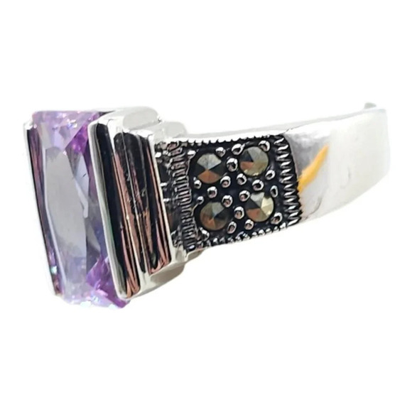 EDCO Radiant Cut Purple Faceted Glass Rhinestone Signet Ring Silver Tone Size 8 - Picture 6 of 7
